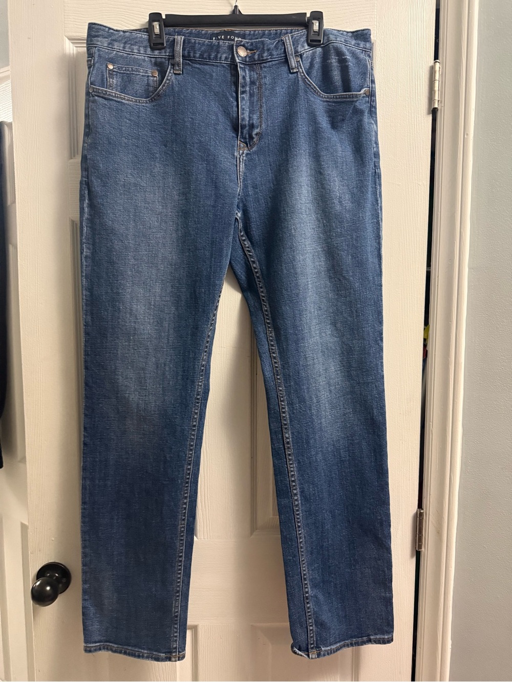 Five Four Medium Wash Straight Cut Jeans Men’s 36